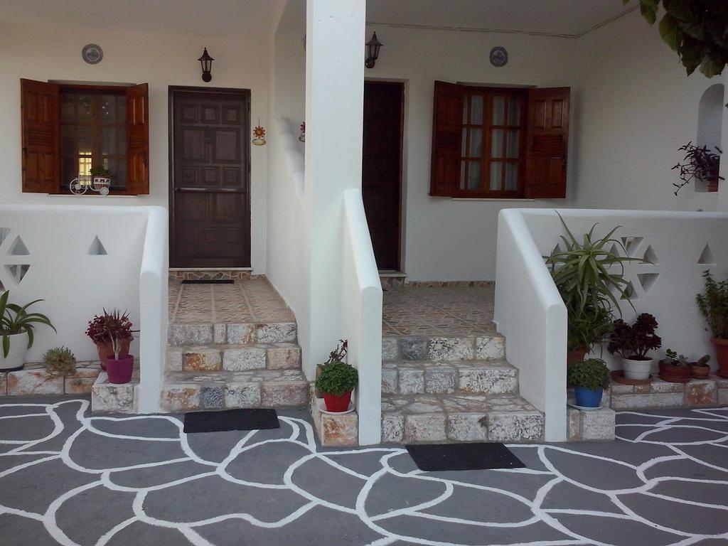 Athena'S Houses Skyros Luaran gambar