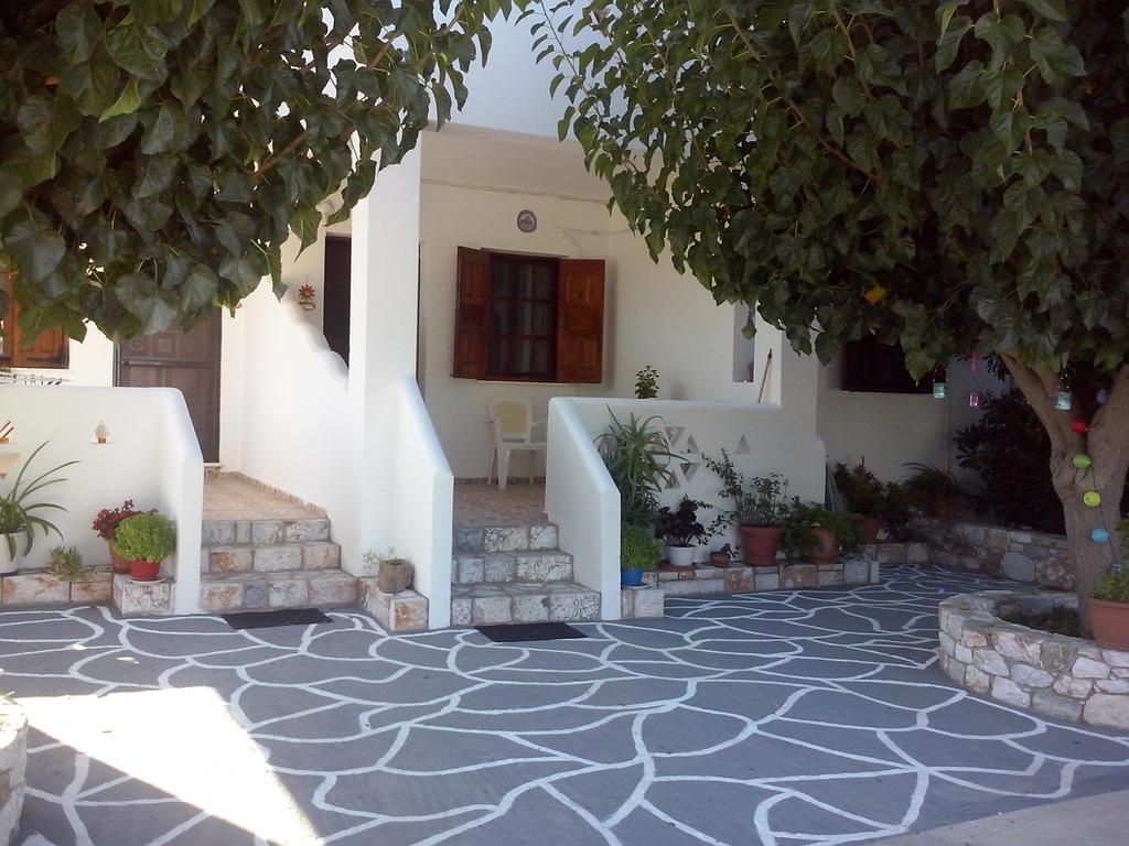 Athena'S Houses Skyros Luaran gambar