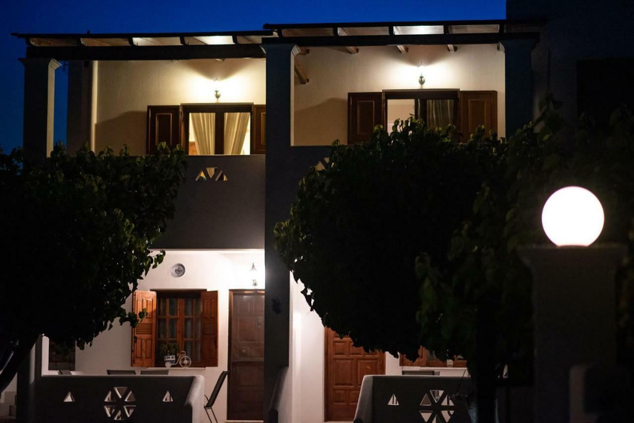 Athena'S Houses Skyros Luaran gambar
